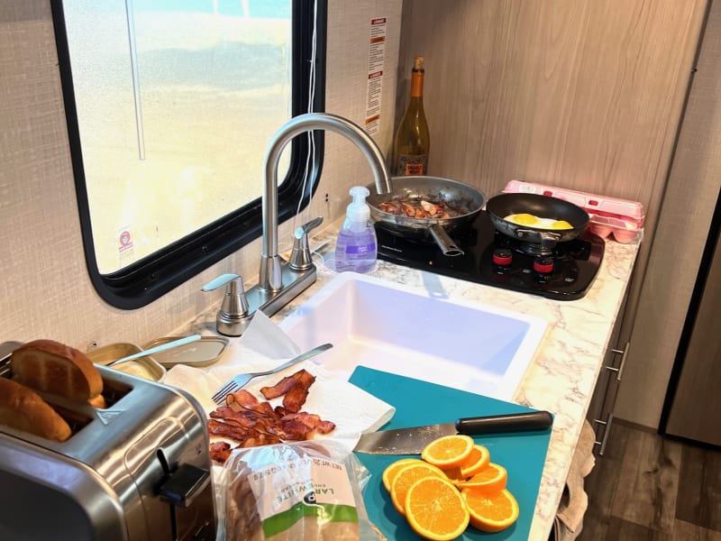 Making breakfast for the whole family in the camper!