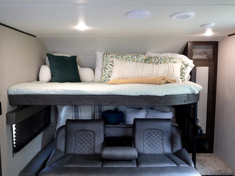 Our Grand Design Transcend Xplor 251BH near Table Rock Lake near Branson Missouri and Lake Of The Ozarks Missouri. Stone Mountain RV & Camper Rentals