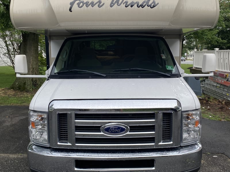 The Ford van life.