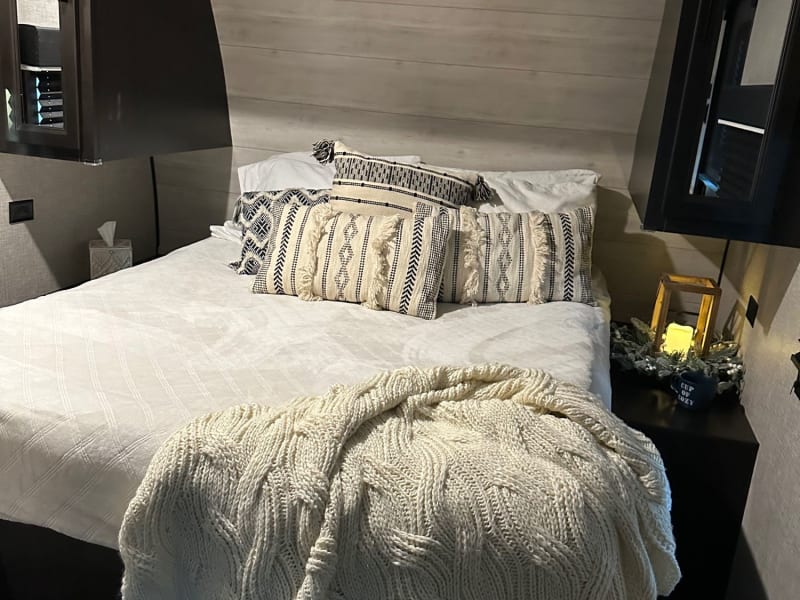 Queen bed and closets