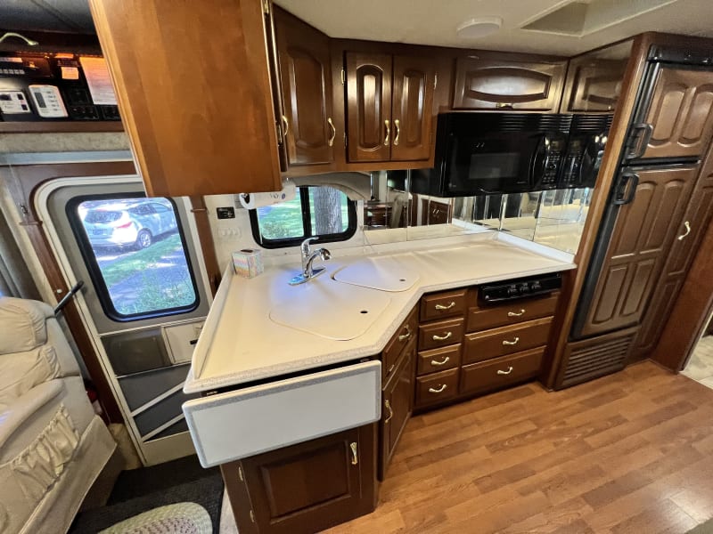 Nice Kitchen area with all the amenities.