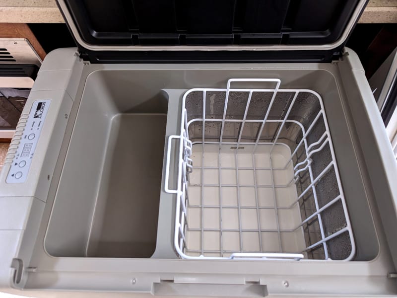 12V cooler/freezer runs off the tear drop marine battery.