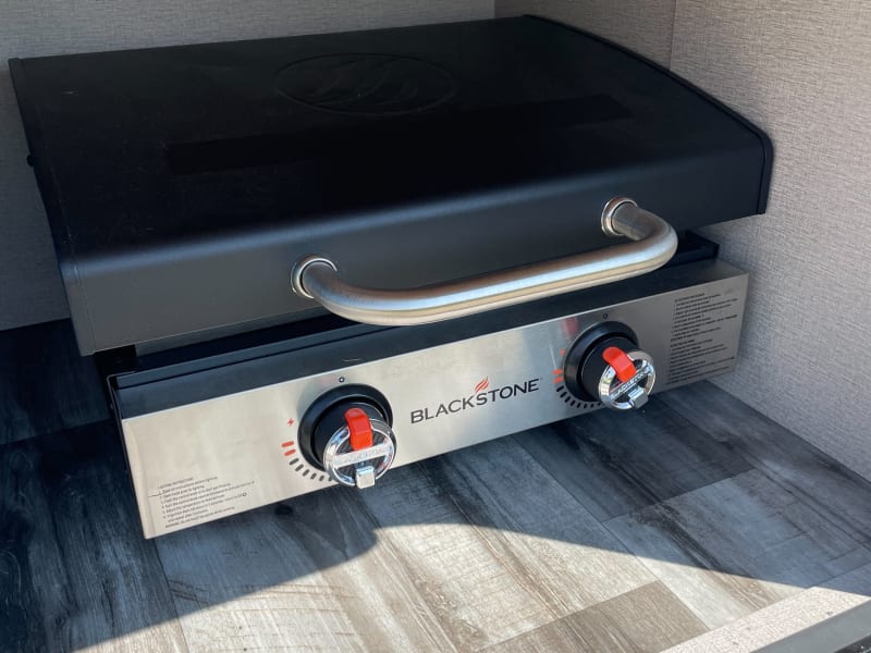 22 inch Blackstone table-top griddle. 
(propane IS NOT included)

*1 can will be onsite. There will be a $10 charge if it is used. 