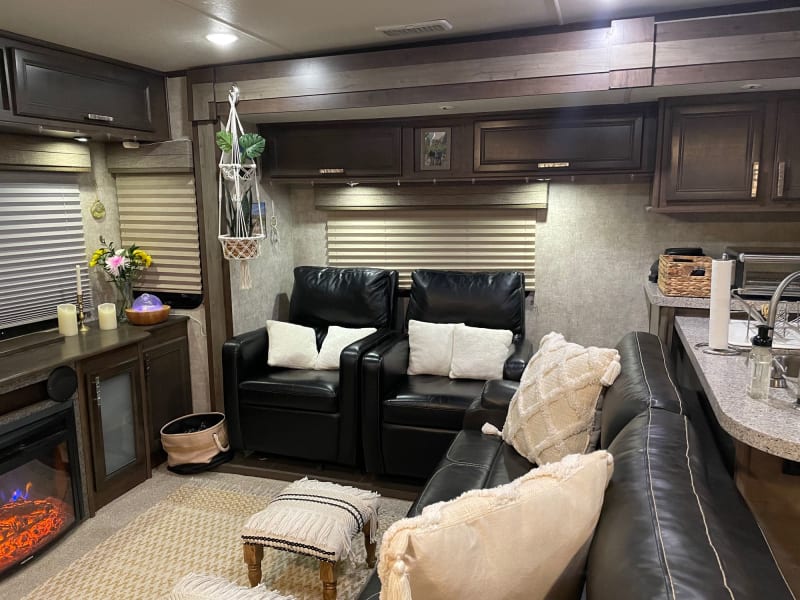 Living area with 2 slide outs. 