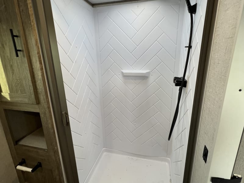 Shower & closet space 