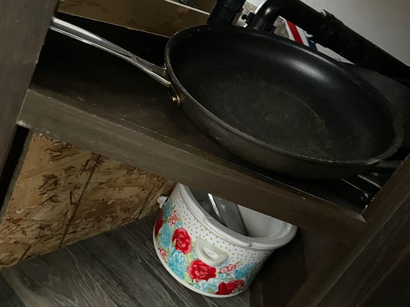 Pots pans and crock pot