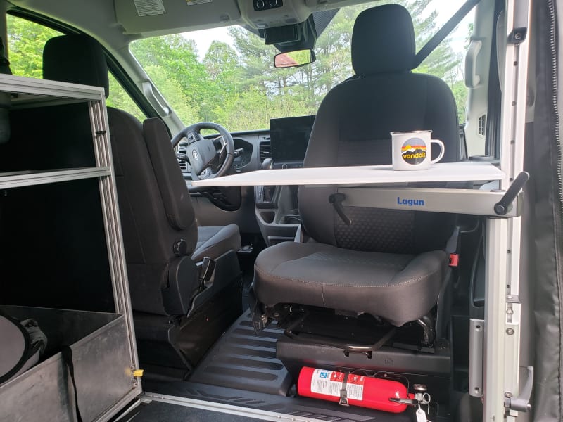 passenger seat swivels to face rear of van