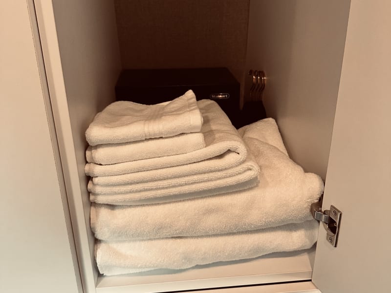 Two sets of towels and wash clothes included