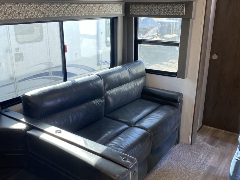 reclining sofa chairs