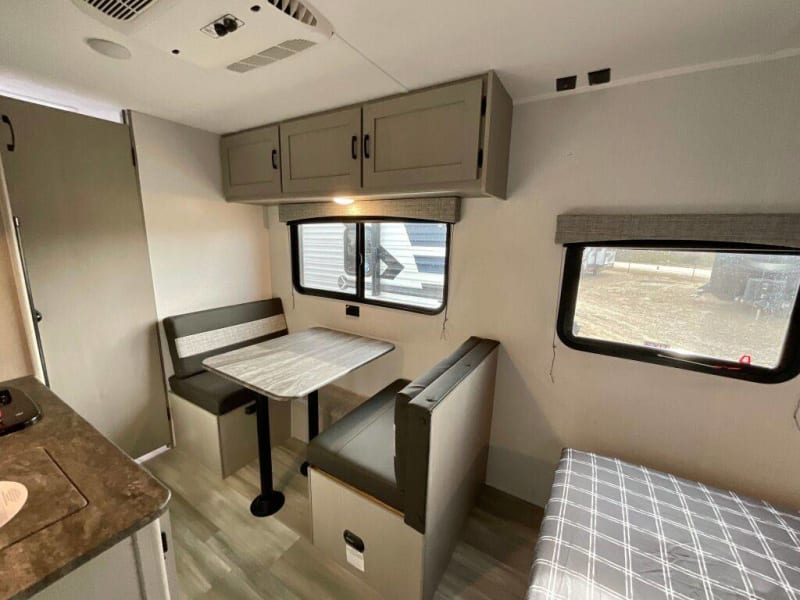 dinette that folds down to a bed