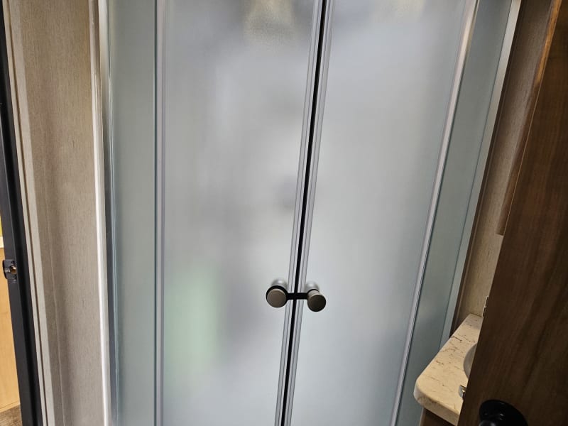 Large shower with double doors