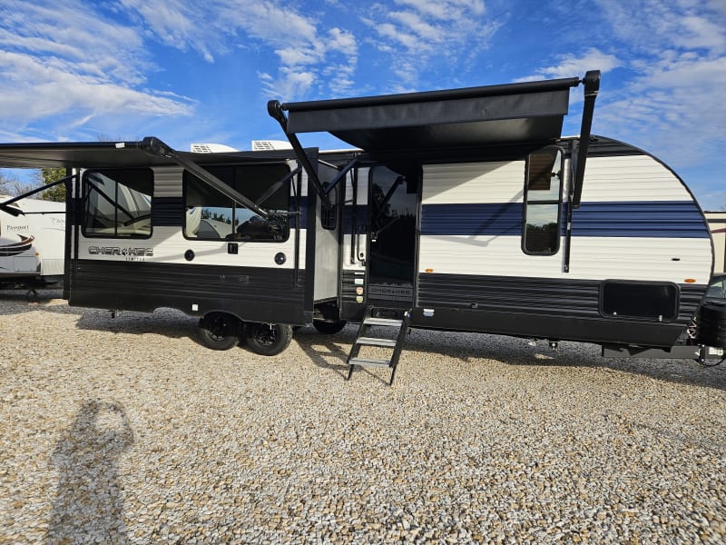 Slides and Awning out