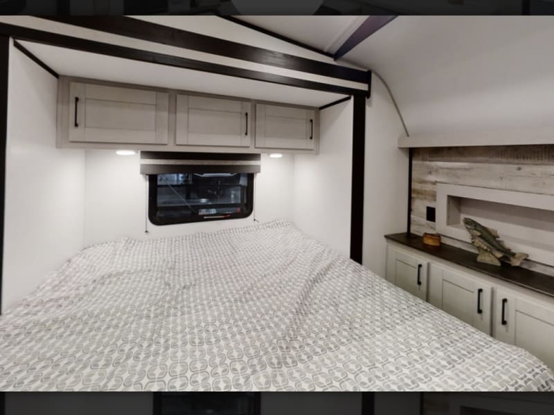 Master King bed 