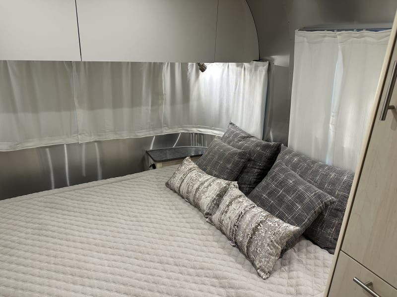 Queen walk around bed