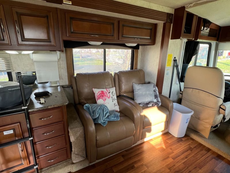 Two recliners available in main living area
