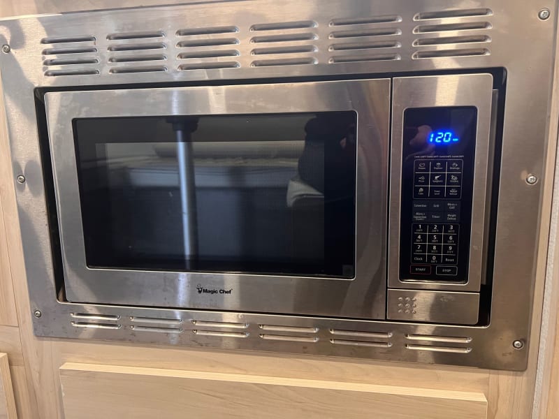 Combo microwave and convection oven 