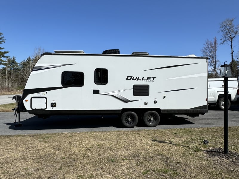 Driver side exterior of trailer, All hookups are located on this side. 