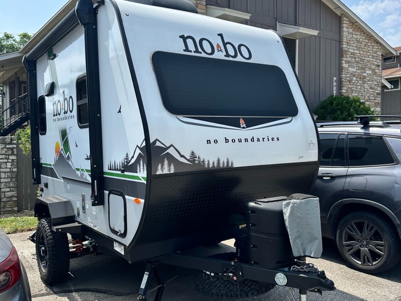 Exterior front view of  trailer.