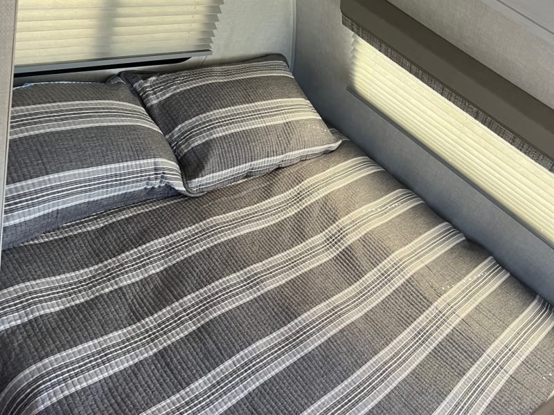 queen bed