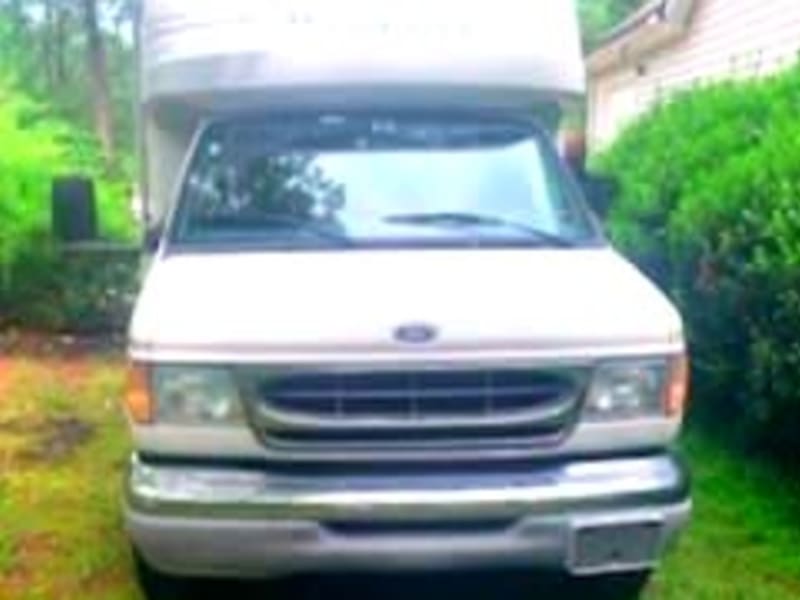 F350 V10 Ford Chassis of the Gulfstream B T Cruiser