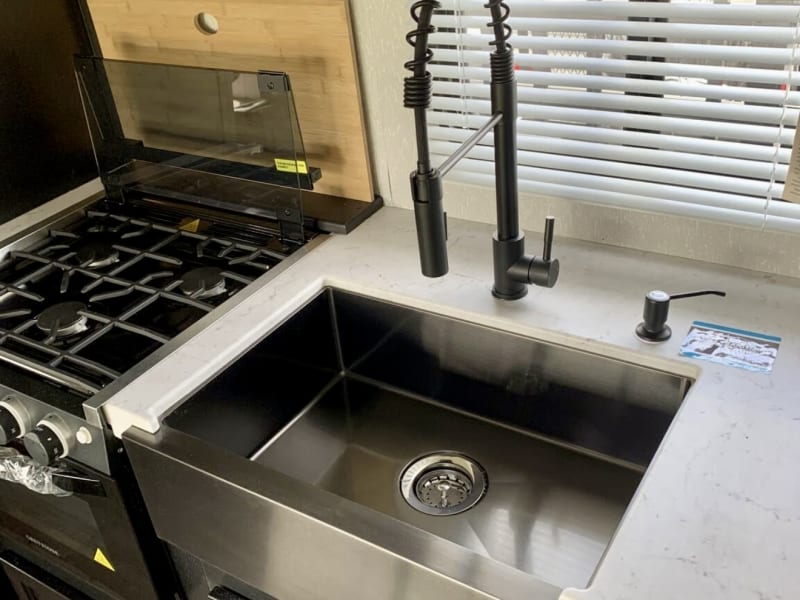 Kitchen sink