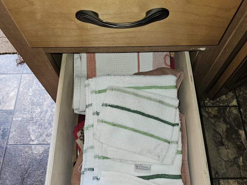 Hand & dish towels 