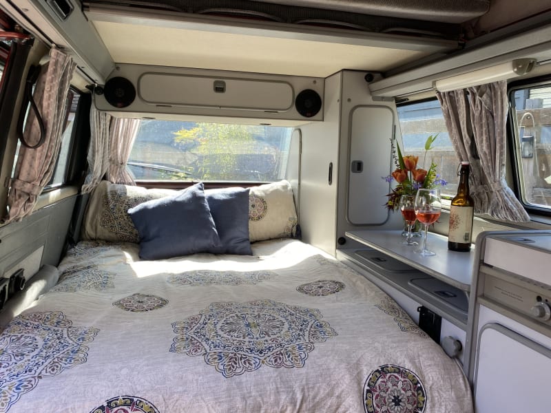 1986 VW Westfalia “Izzy”  Interior
