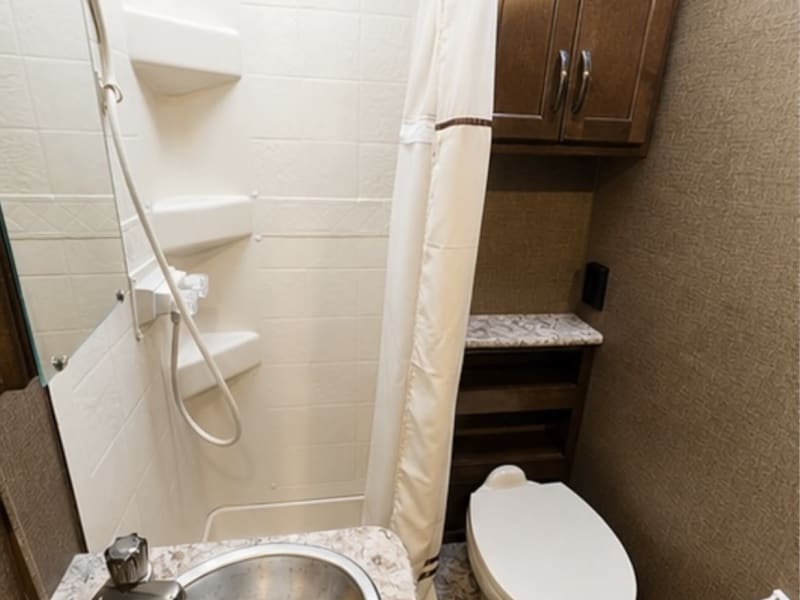 Spacious Bathroom