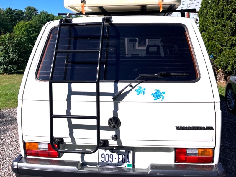 ladder to access rooftop camper for sleeping