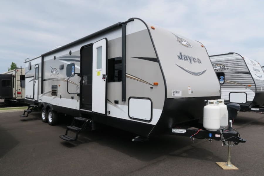 value of 2016 jayco travel trailer