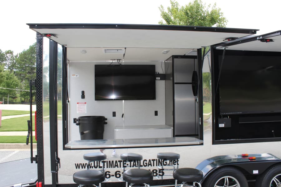 2016 Livin Lite GameDay Motor Home Other Rental in Marietta, GA Outdoorsy