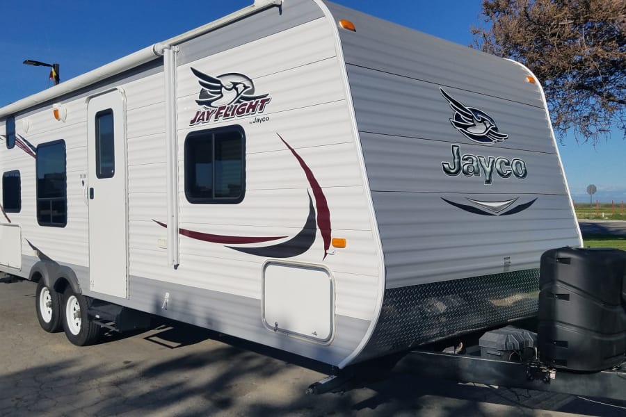 2015 JAYCO JAY FLIGHT Trailer Rental in Sanger, CA Outdoorsy