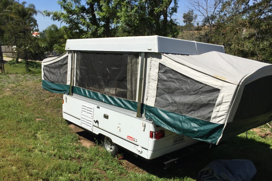 2000 Coleman Destiny Cottonwood Trailer Rental in Temecula, CA Outdoorsy