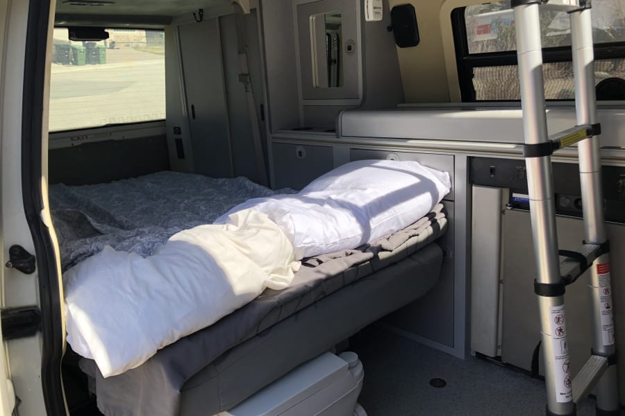 2000 Volkswagen Eurovan Motor Home Camper Van Rental In Calgary Ab Outdoorsy