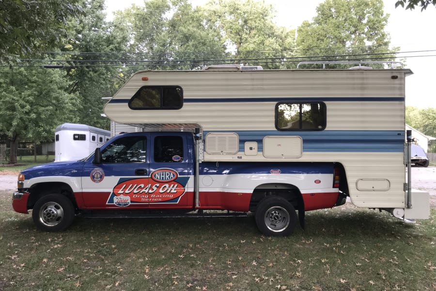 Ujointoffroad Just Finished This 4x4 Build With Aluminess Front Bumper Aluminess Bumper 4x4camper Adv Hunting Truck Recreational Vehicles Rv Truck