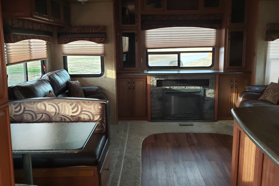 2016 Forest River Sandpiper Fifth Wheel Rental In Altoona Al Outdoorsy