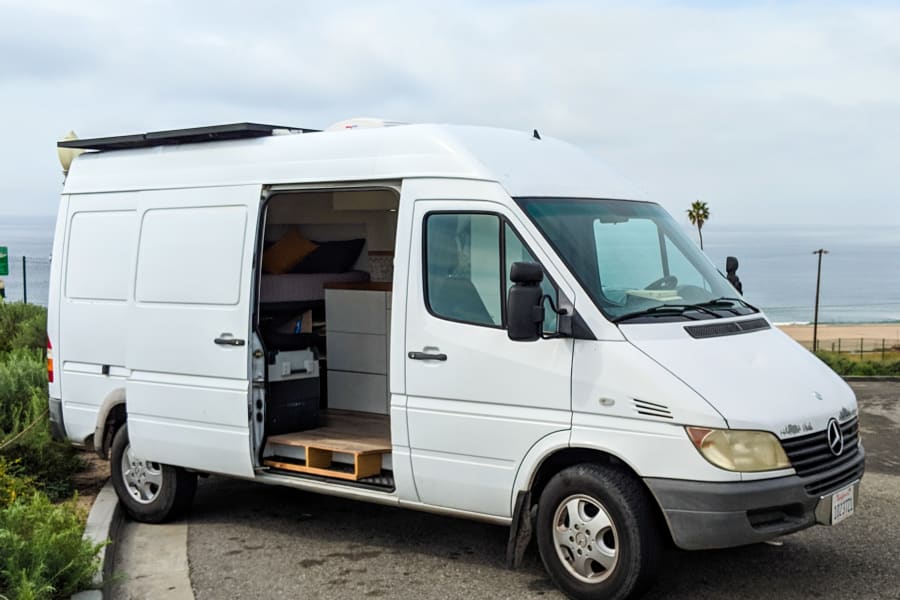 2006 Dodge Sprinter Van Motor Home Camper Van Rental In Culver City Ca Outdoorsy