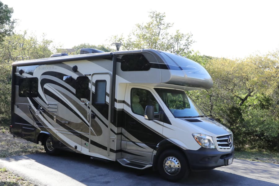 2016 Mercedes Benz Sprinter Motor Home Class C Rental In Dripping Springs Tx Outdoorsy