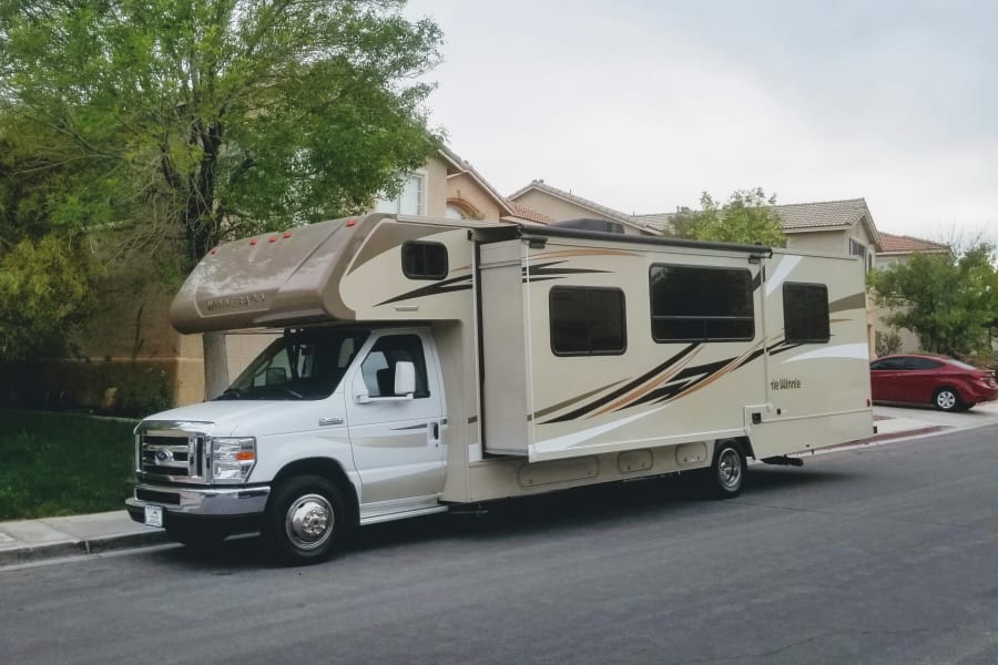 2017 Winnebago Minnie Winnie Motor Home Class C Rental In North Las Vegas Nv Outdoorsy