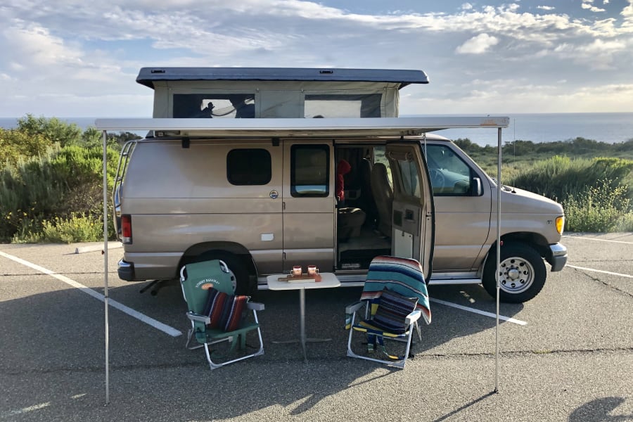 ford econoline 250 camper van