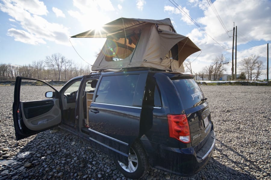 2016 dodge caravan crew