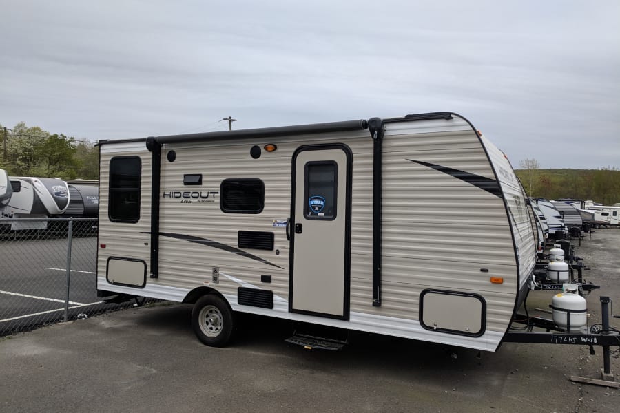 2018 Keystone Hideout Trailer Rental In Seymour Ct Outdoorsy