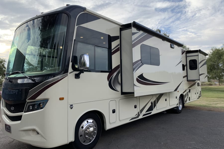 2018 Jayco Precept Motor Home Class A Rental In Yuma Az Outdoorsy