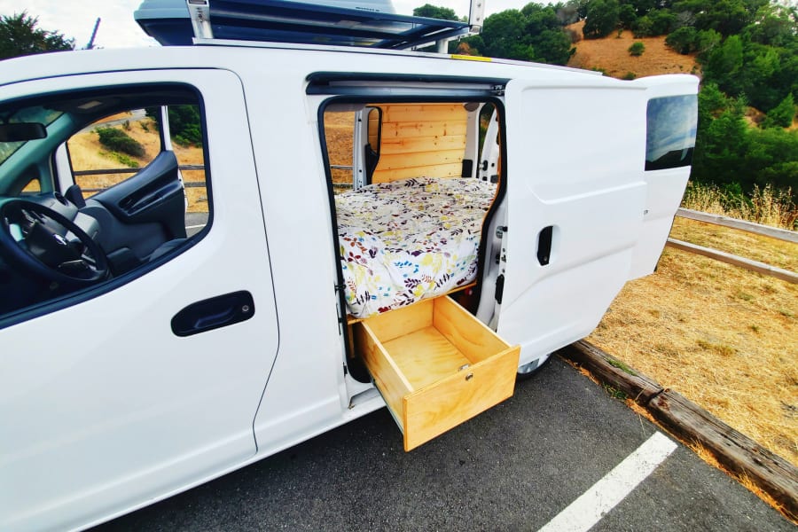 2020 nissan nv200 camper