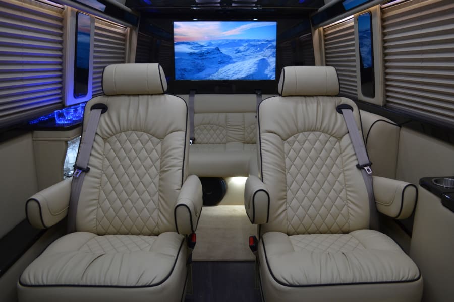2020 Midwest Automotive Designs Mercedes Benz Ultimate Limo Motor Home Class B Rental In Cincinnati Oh Outdoorsy