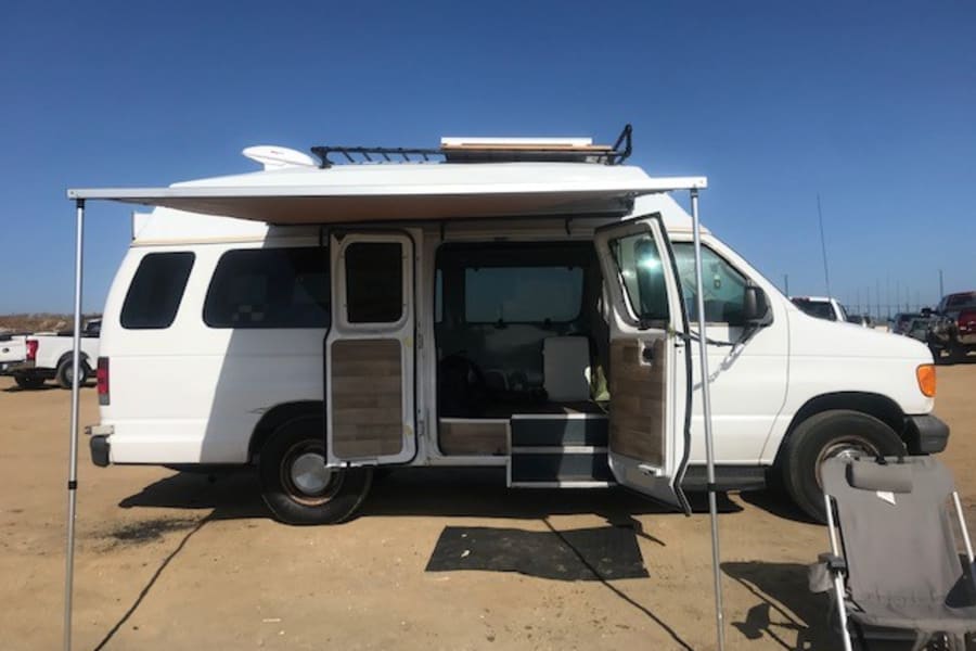 ford econoline 250 camper van