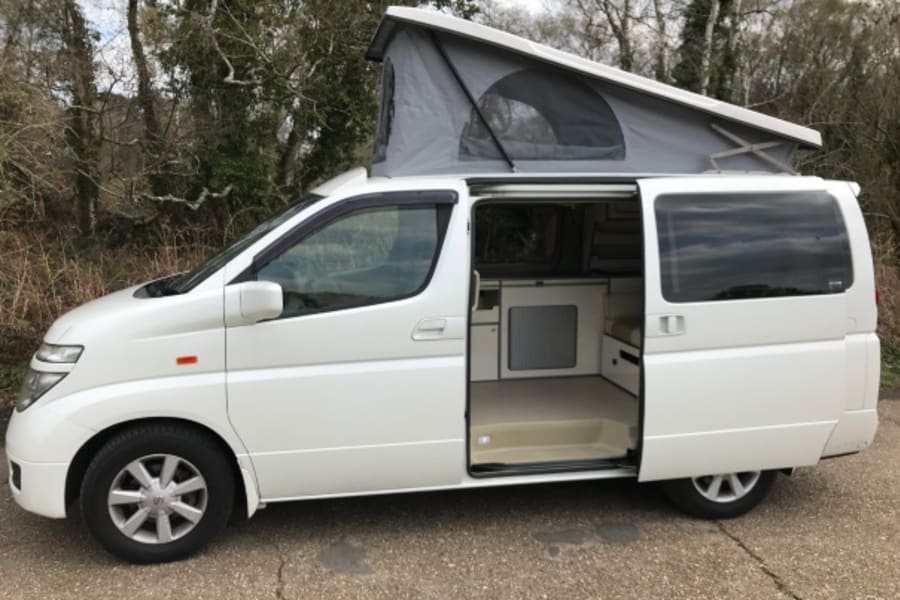 nissan elgrand camper conversion