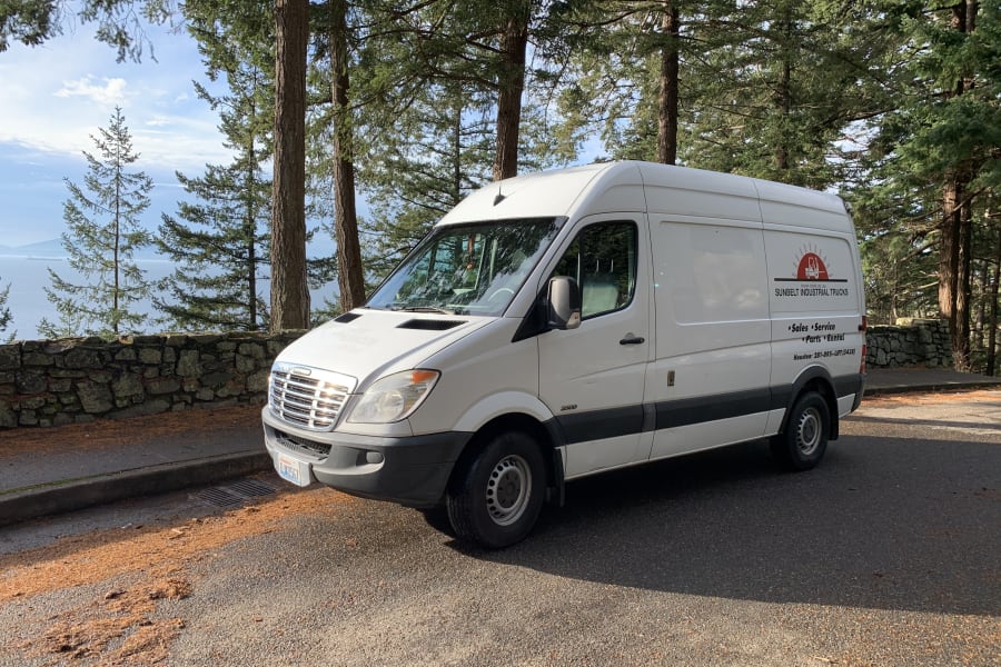 freightliner camper van