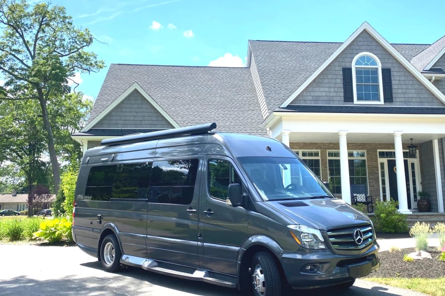 2017 Mercedes Benz Sprinter Motor Home Class B Rental In Winter Park Orlando Fl Outdoorsy