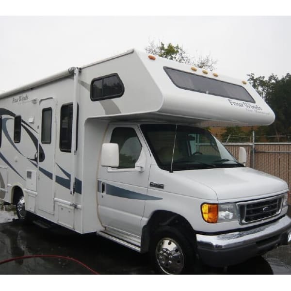 2006 Four Winds 5000 Class C available for rent in Sacramento, California